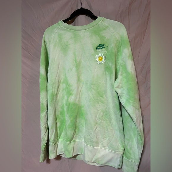 Nike sweatshirt - Picture 1 of 3
